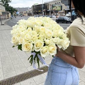 Букет из 51 розы Аваланж (40 см) в Лосино-Петровском