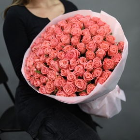 Букет 101 коралловая роза (70 см) в Лосино-Петровском