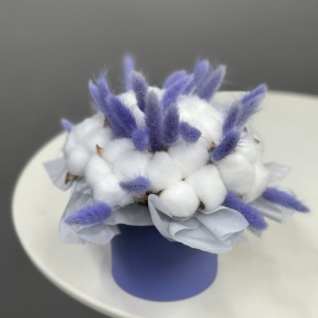 Композиция в шляпной коробке мини из хлопка и лагуруса в Лосино-Петровском