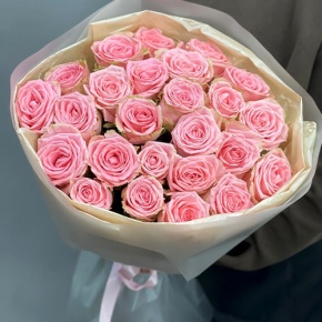 Букет из нежных 25 роз Софи Лорен (60 см) в Лосино-Петровском