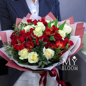 Букет "Делакруа" из роз и альстромерии в Лосино-Петровском