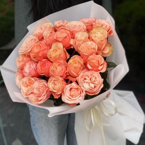 Букет из 23 пионовидных роз Эквадор сорта Кахала (60см) в Лосино-Петровском