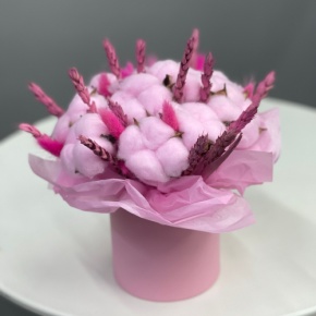 Композиция в шляпной коробке мини из хлопка, пшеницы и лагуруса в Лосино-Петровском