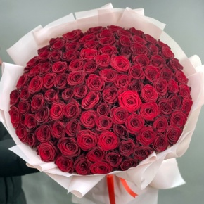 Букет "Париж" из 101 красной розы (60 см) в Лосино-Петровском