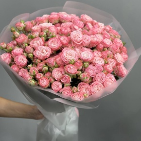 Букет из 33 кустовых пионовидных роз Бомбастик (60 см) в Лосино-Петровском