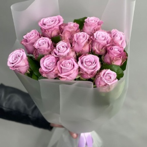 Монобукет из 15 малиновых роз Меритим (50 см) в Лосино-Петровском