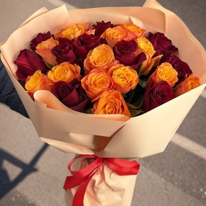 Букет "Благородный" из 27 Кенийских роз микс (40 см) в Лосино-Петровском
