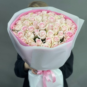 Букет из 51 нежной пастельной розы (60 см) в Лосино-Петровском