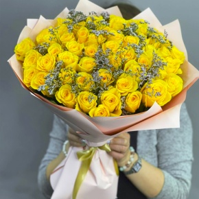 Букет из 51 лимонной розы с лимониумом в Лосино-Петровском