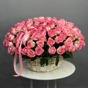 Композиция в корзине из 101 розы Джумилия в Лосино-Петровском