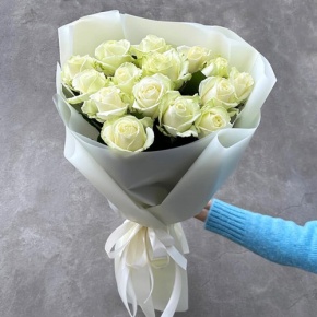 Букет "Умка" из 15 белых роз (50 см) в Лосино-Петровском