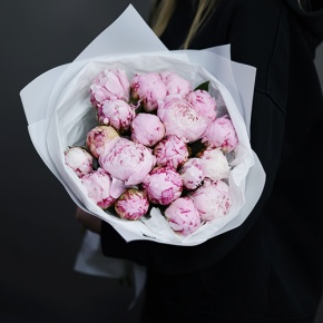 Букет из 19 розовых пионов Сара Бернар в Лосино-Петровском