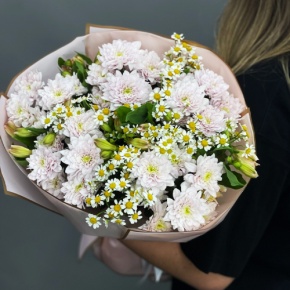 Букет "Сиэтл" из хризантем, альстромерий и ромашек в Лосино-Петровском