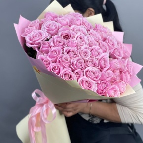 Букет из 51 пастельной розы Аваланж (60 см) в Лосино-Петровском