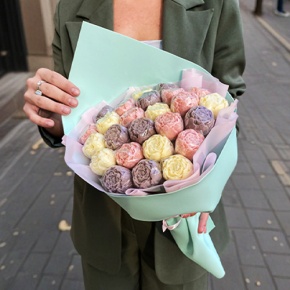 Букет 25 шоколадных пионов в Лосино-Петровском