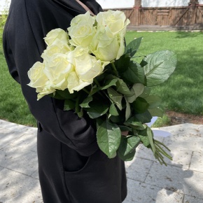 Букет из 9 белых роз (70 см) в Лосино-Петровском