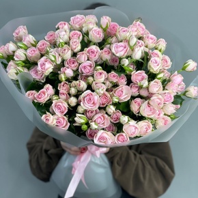 Букет "Постоянство" из 25 кустовых роз (60 см) в Лосино-Петровском
