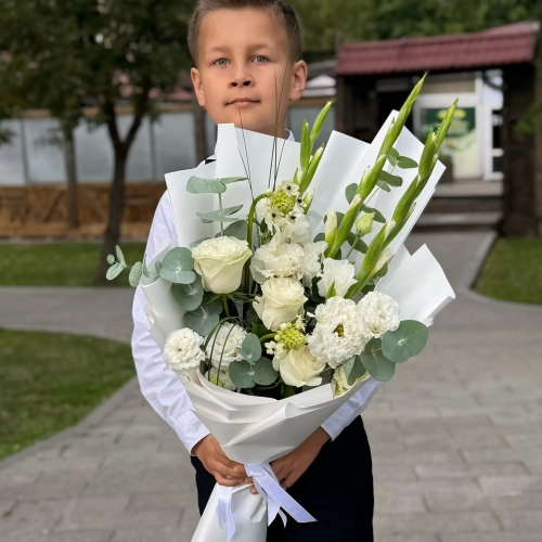 Букет на 1 сентября с гладиолусами, розами, эустомой и орнитогалумом в Лосино-Петровском