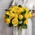 Букет из 25 лимонных роз с рускусом (40 см) в Лосино-Петровском Букет из 25 лимонных роз с рускусом (40 см) в Лосино-Петровском
